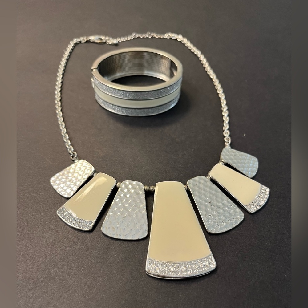 Necklace & Bracelet Set- Vintage 90’s